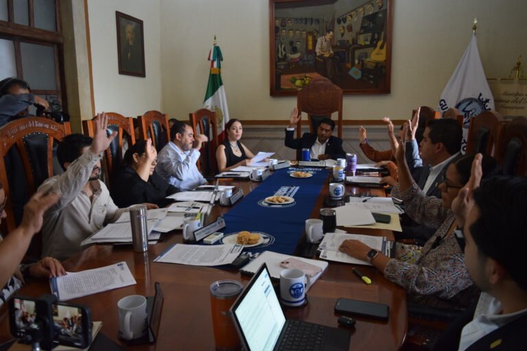 Abren investigación por supuestos “tablazos” en Protección Civil.
