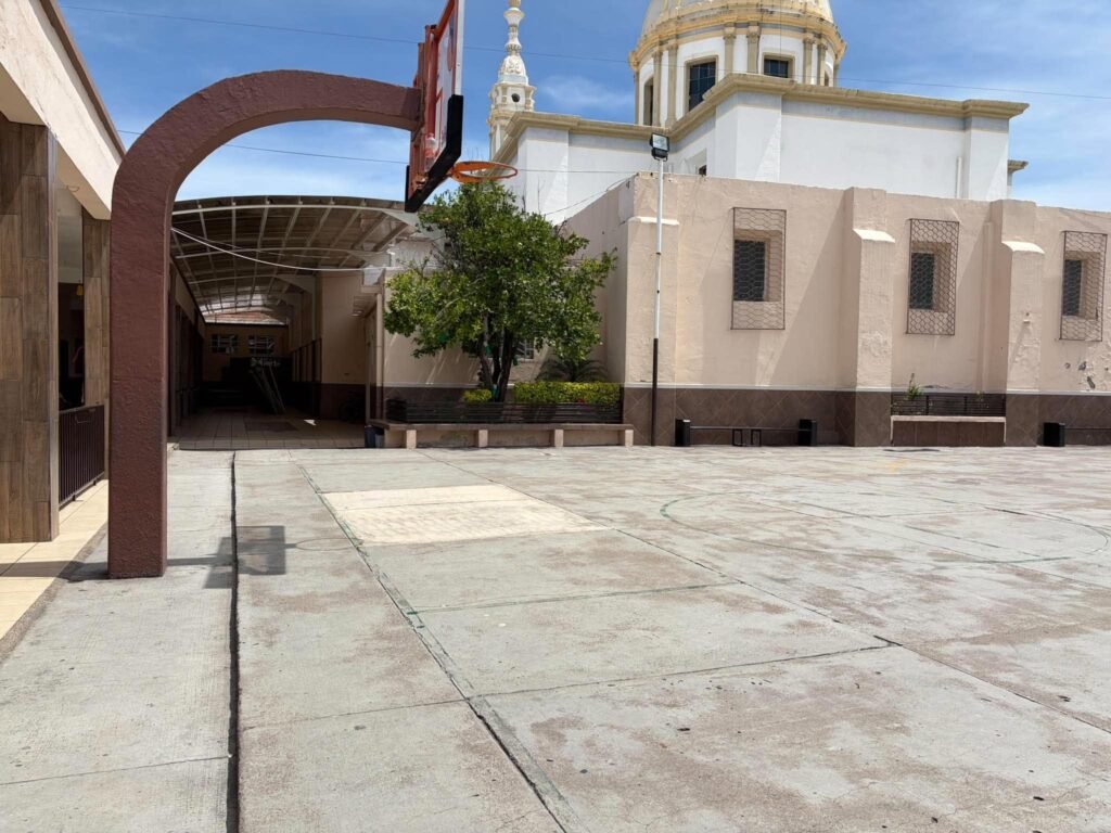 Peligra recurso para techo necesario en primaria a falta de permiso del INAH en San Francisco
