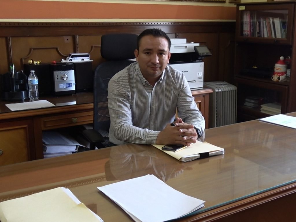 Vecinos de Ex Hacienda reclaman atención; autoridades afirman que sí hay servicios